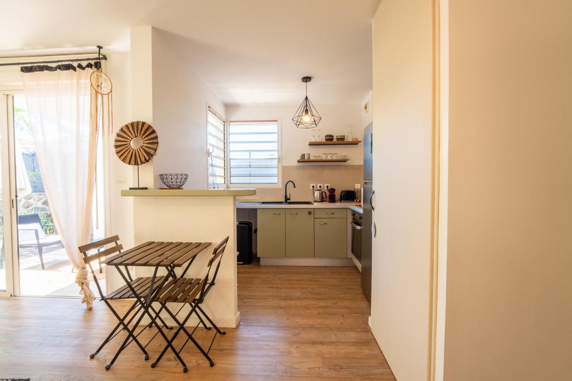 Le Celadon Saint Gilles Les Bains Екстер'єр фото
